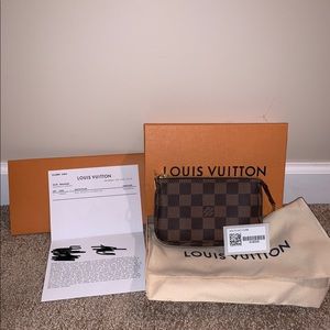 Louis Vuitton Mini Pochette Accessoires